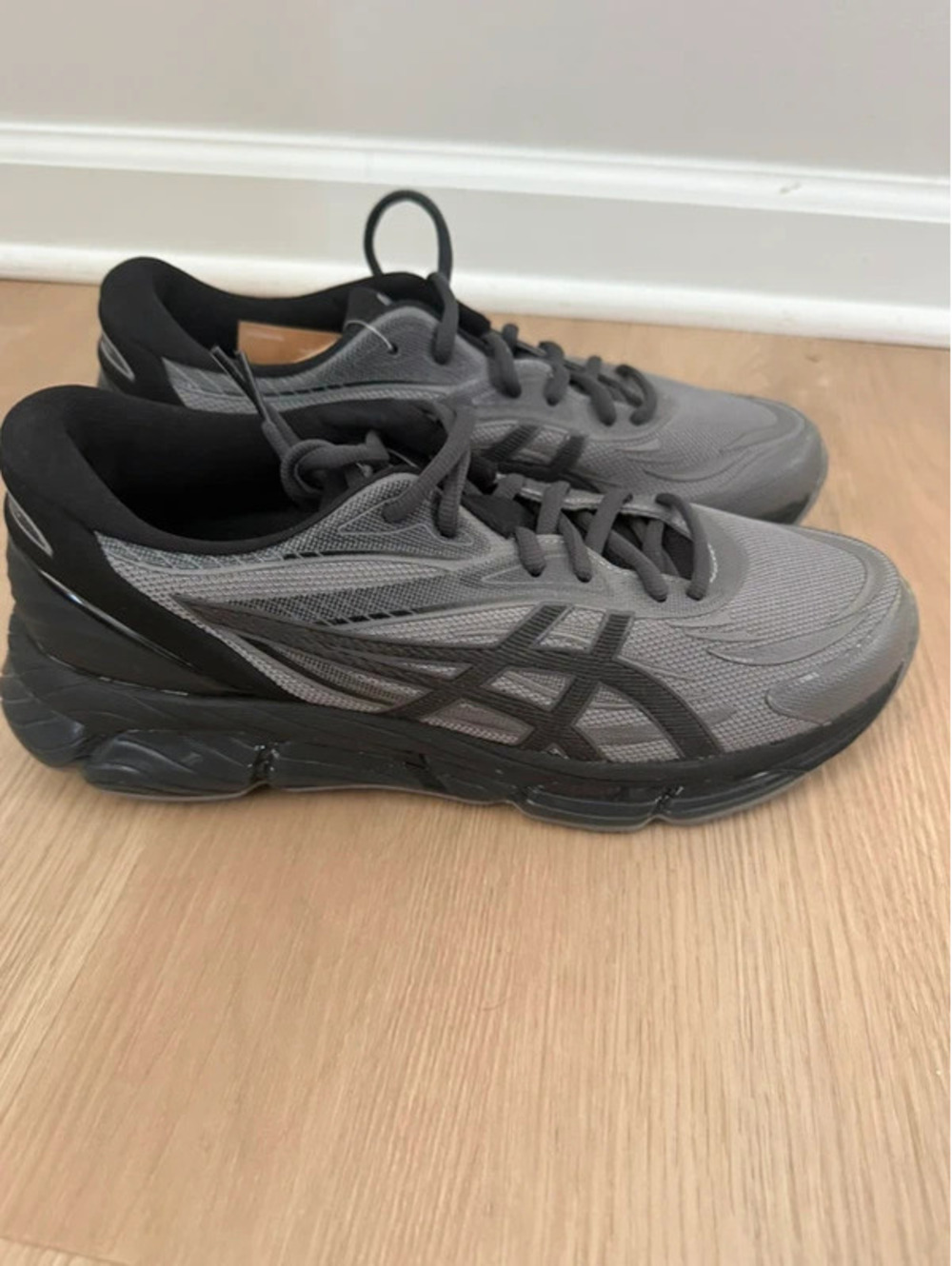 ASICS Sneakers new with tags size 7.5